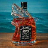 Limitált kiadású Shark Jaws Anniversary whiskey üveg